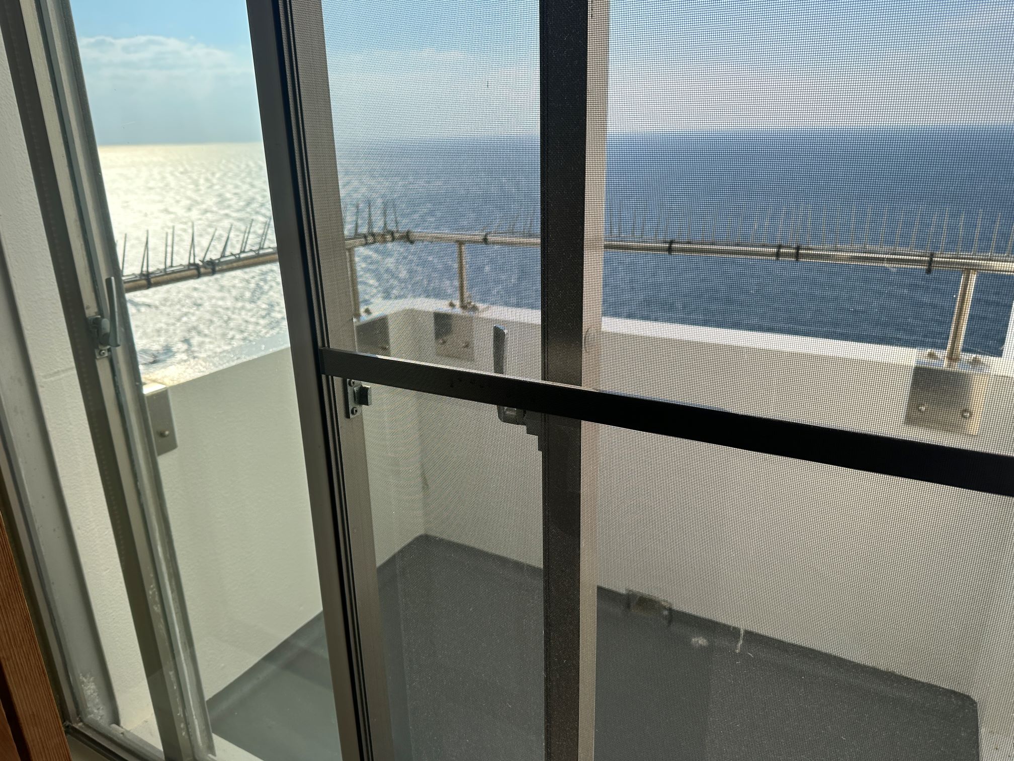 南側のバルコニー2か所付いています。