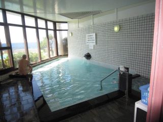 1階天然温泉の大浴場です。