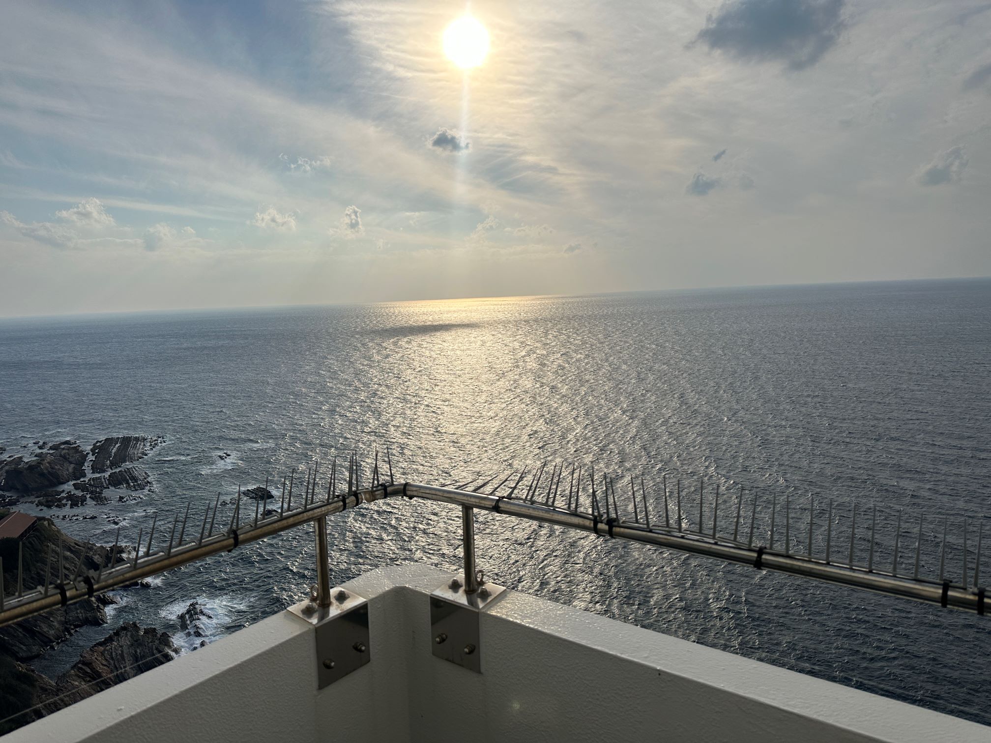 西側のバルコニーから夕日が観えますが時間がズレて撮れませんでした( ﾉД`)ｼｸｼｸ…