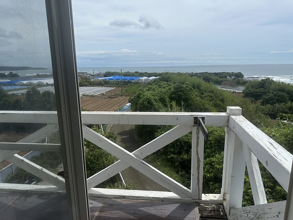 ２階洋室から撮りました。