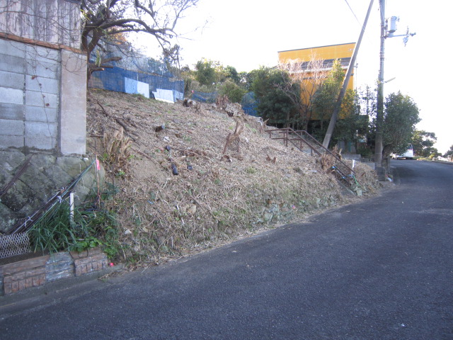 以前は此処に建物を建てて永住していました。