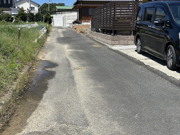 前面道路は幅員3ｍです。