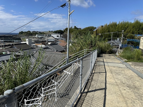 津波が来た時の避難道路です。